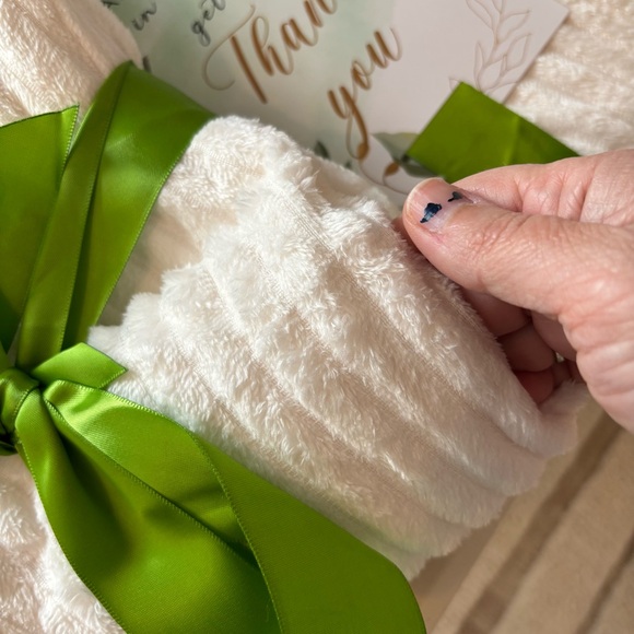 Wedding Blanket Throws for Outdoor Wedding (2) - Picture 4 of 4